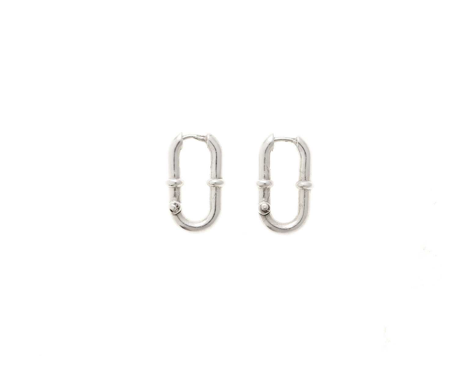 OA IRON HOOPS EARRINGS