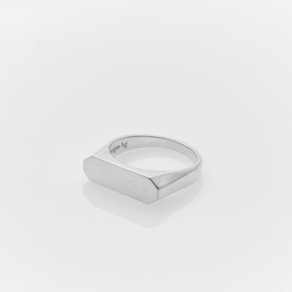 OA MINI OCTAGON SIGNET RING