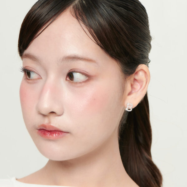 OA AG ALPHABET EARRING