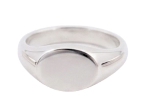 OA MEDIUM PILL OVAL SIGNET RING